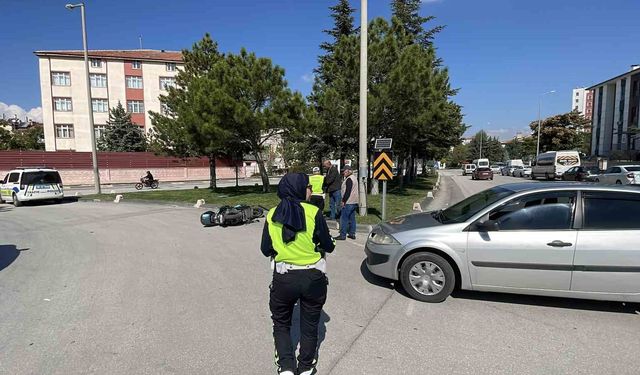 Karaman'da otomobille motosiklet çarpıştı: 1 yaralı