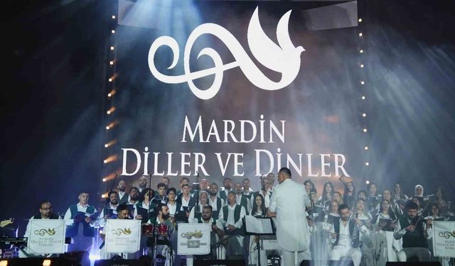 Mardin Diller ve Dinler Korosu'ndan Kültür Yolu Festivali'nde müzik ziyafeti