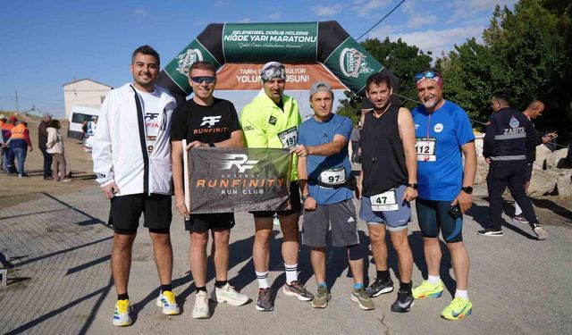Niğde'de 3. Geleneksel Yarı Maratonu koşuldu