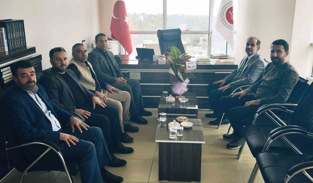 Nüfus Müdürlüğü personelinden Müftü Durmuş'a anlamlı ziyaret