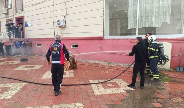 Siirt'te kız öğrenci yurtlarında yangın tatbikatı: Öğrenci ve personele uygulamalı eğitim