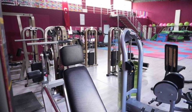 Yenişehir Belediyesi Kadın Spor Salonu hizmete açıldı