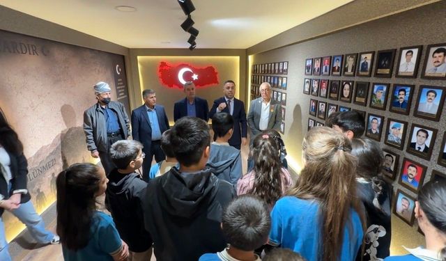 Yüksekovalı gaziler öğrencilerle bir araya geldi