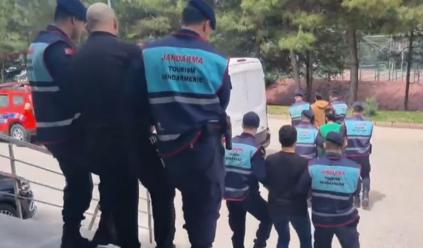 Gaziantep’te uyuşturucu tacirlerine şafak operasyonu: 5 gözaltı