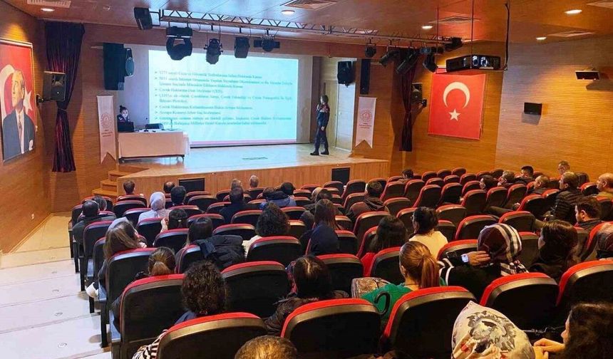 İl Jandarmadan Simav’da okul müdürleri ve rehber öğretmenlere seminer