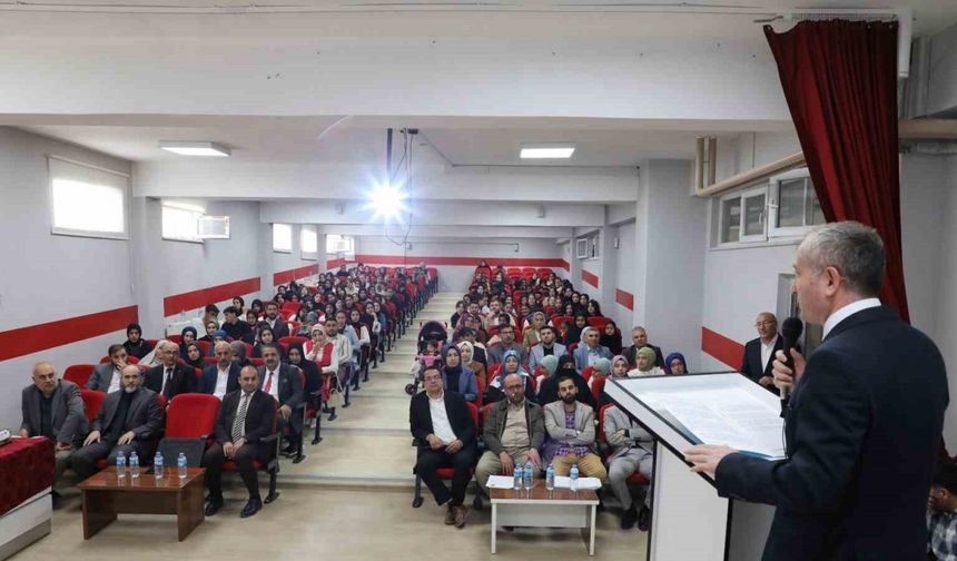 Ağrı’da Arapça Bilgi ve Etkinlik Yarışmaları il finali gerçekleştirildi
