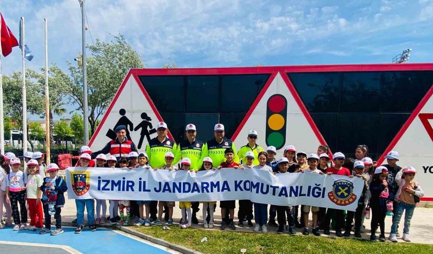 Aliağa’da Trafik Haftası kutlamaları