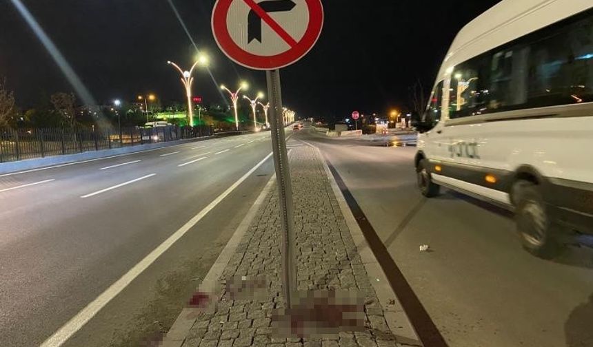 Ankara’da motosiklet trafik levhasına çarptı: 2 ölü