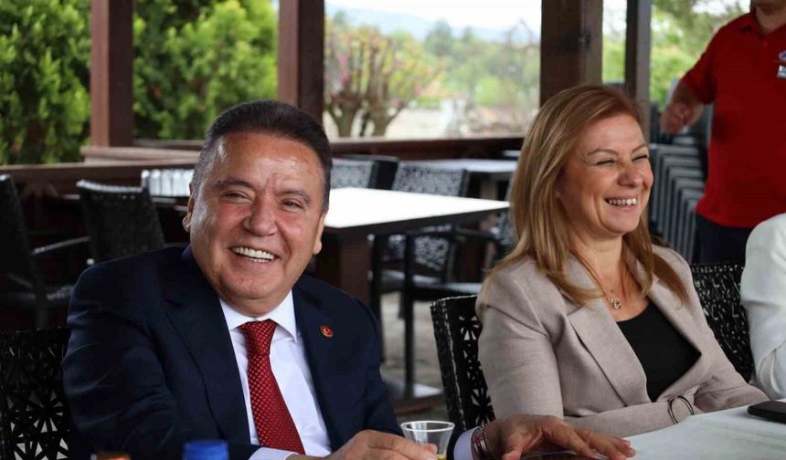 Antalya BB Başkanı Muhittin Böcek başkanlığında, Safranbolu’da Cittaslow Ulusal Ağ toplantısı gerçekleştirildi