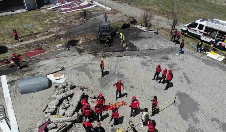 Ardahan Üniversitesi’nde gerçeğini aratmayan tatbikat