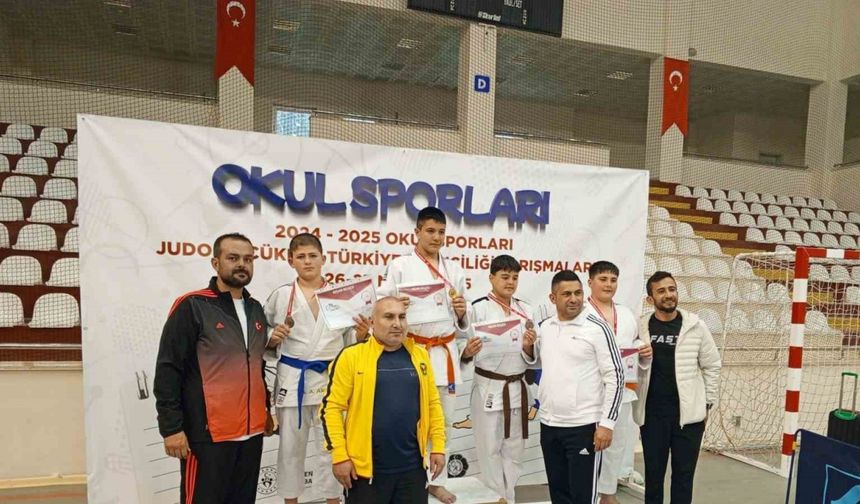 Aybars Ali Akpınar, Türkiye Judo Şampiyonası’nda ikinci oldu