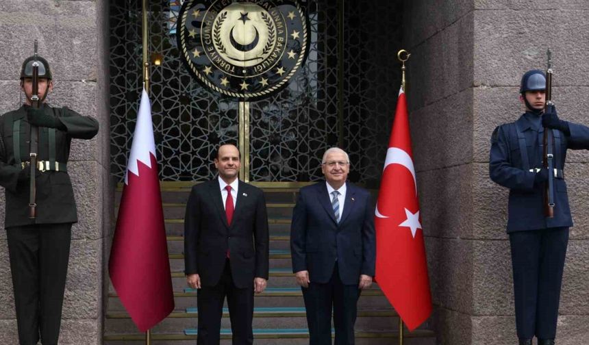 Bakan Güler Katar Savunma İşlerinden Sorumlu Devlet Bakanı Al Sani ile bir araya geldi