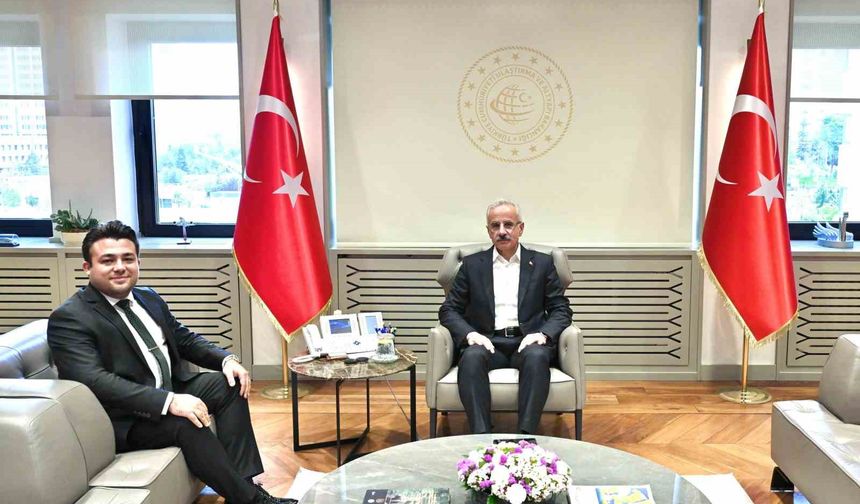 Bakan Uraloğlu, Tiktok Devletlerle İlişkiler ve Kamu Politikaları Bölge Başkanı Kafadar’ı kabul etti