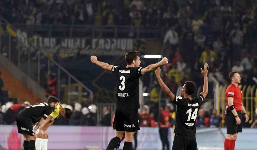 Beşiktaş 20 yıl sonra ilki başardı