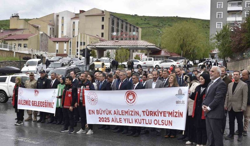 Bitlis’te "Ailenin Korunması ve Güçlendirilmesi Çalıştayı" düzenlendi