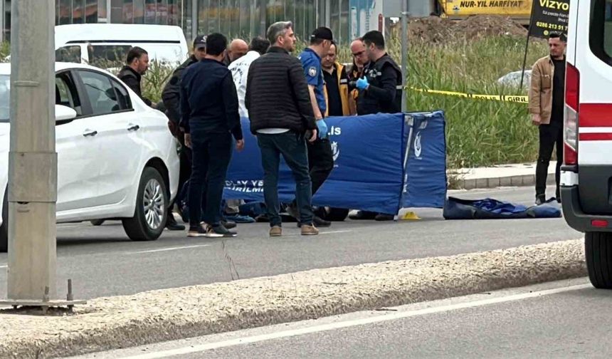 Boşanma aşamasındaki eşini sokak ortasında öldüren şahıs tutuklandı