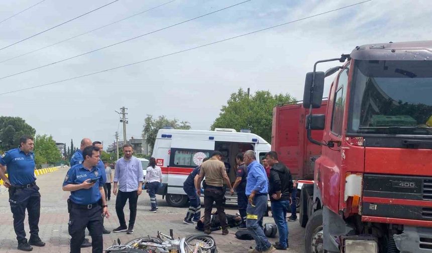 Bozdoğan’da tır ile motosiklet çarpıştı: 1 yaralı