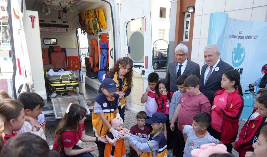 Bu ders çok farklı: Öğrenciler hem eğlendi hem sağlıklı yaşamla ilgili eğitim aldı