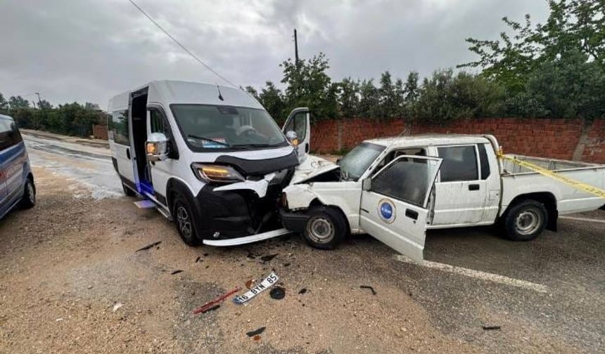 Bursa’da feci kaza: 1 ölü 2 yaralı