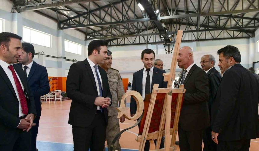 Çatak’ta yılsonu sergisi