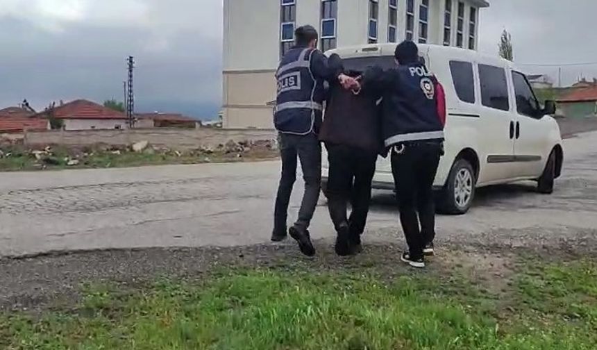 ’Cinsel istismar’ suçundan aranan 2 kişi yakalandı
