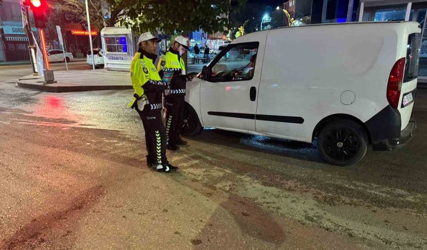 Çorum’da polis ekiplerinden ehliyet kemeri uygulaması