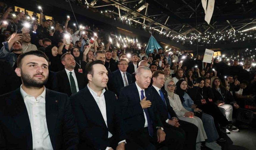 Cumhurbaşkanı Erdoğan: "Barış diplomasisinin önceliğini dünyada bugün Türkiye üstleniyor"