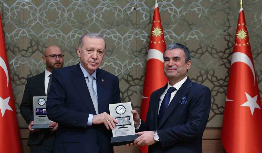 Cumhurbaşkanı Erdoğan: "Milleti provoke eden, halkı galeyana getiren, insanımıza hakaret eden gazeteci olmaz"