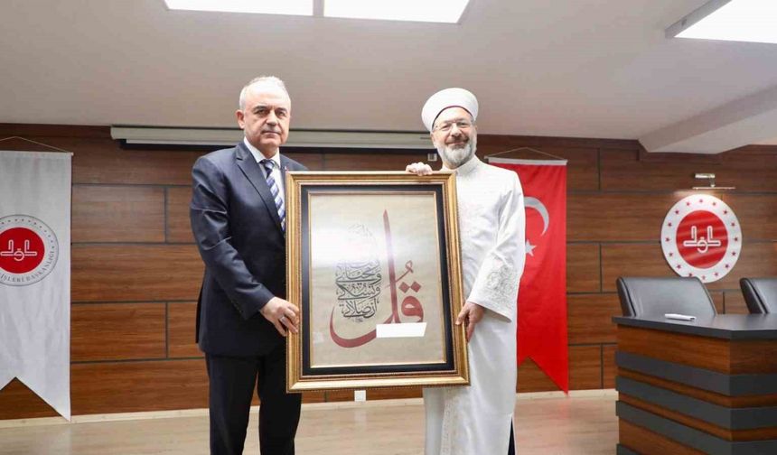 Diyanet İşleri Başkanı Erbaş, din görevlilerine seslendi: "Aldığınız eğitimle en iyi imam olmak için yarışacaksınız"