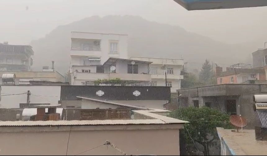 Diyarbakır’da sağanak ve dolu etkili oldu