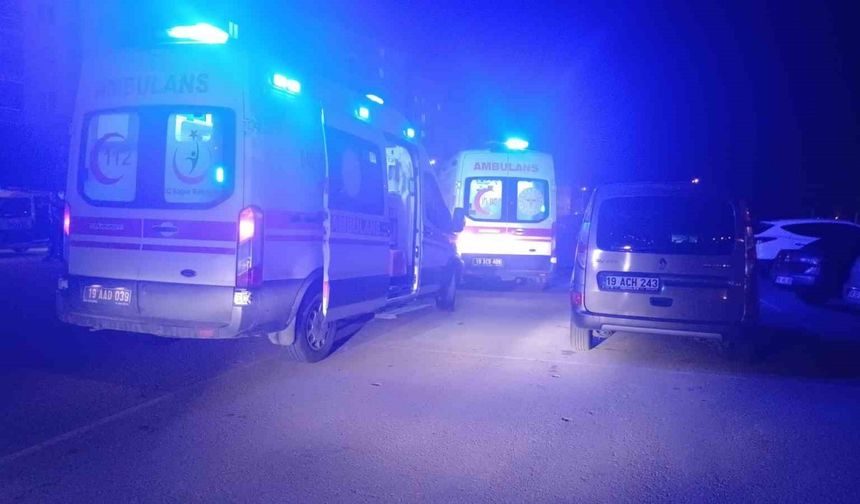 Dünürler arasında silahlı kavga: Baba ve oğul yaralandı