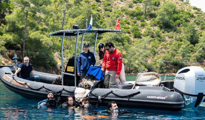 Dünya İklim Günü’nde Göcek’te su altı temizliği