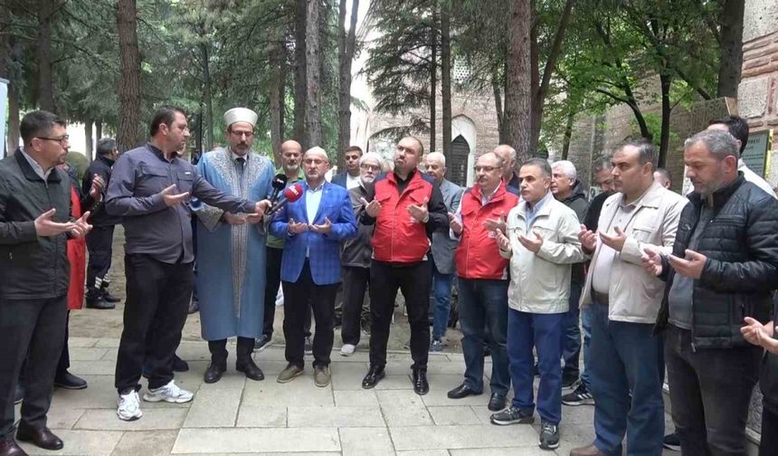 Fatih Sultan Mehmed’in annesi Hüma Hatun Anneler Günü’nde dualarla anıldı