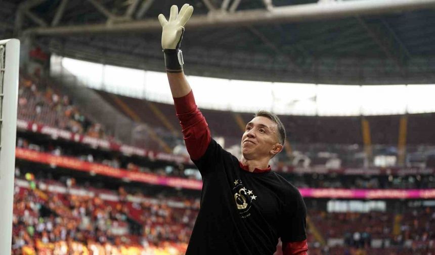 Fernando Muslera, Galatasaray ile son maçına çıktı