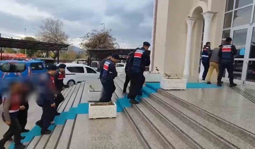 Fethiye’de 20 yıl sonra ortaya çıkarılan cinayetin ilk duruşması görüldü