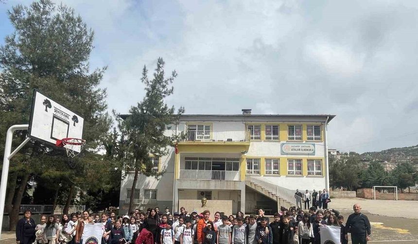 Gaziantep Kolej Vakfı öğrencileri kardeş okullarını ziyaret etti