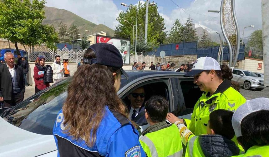 Hakkari’de özel öğrencilere trafik bilinci eğitimi
