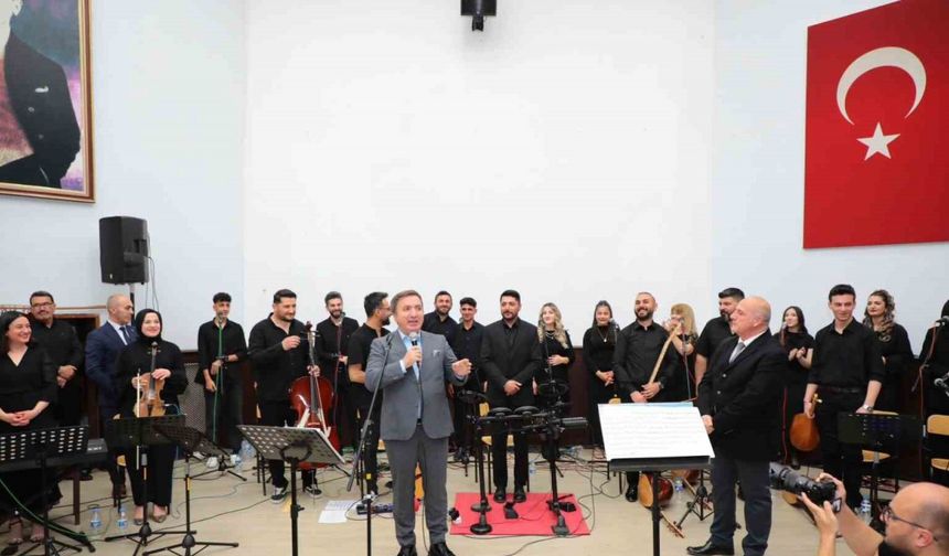 Halk müziği sanatçısı Ali Ekber Çiçek anıldı