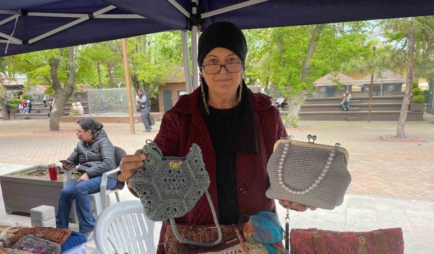 Hobisiyle 60 yaşında girişimciliğe başladı