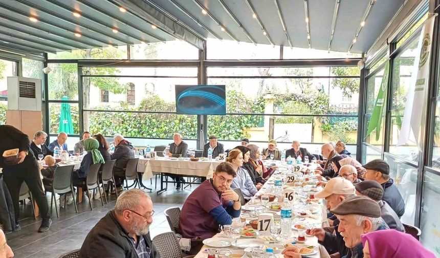 Huzurevi sakinlerine moral etkinliği