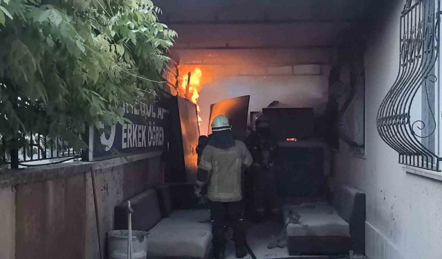İnegöl’de öğrenci yurdunda yangın