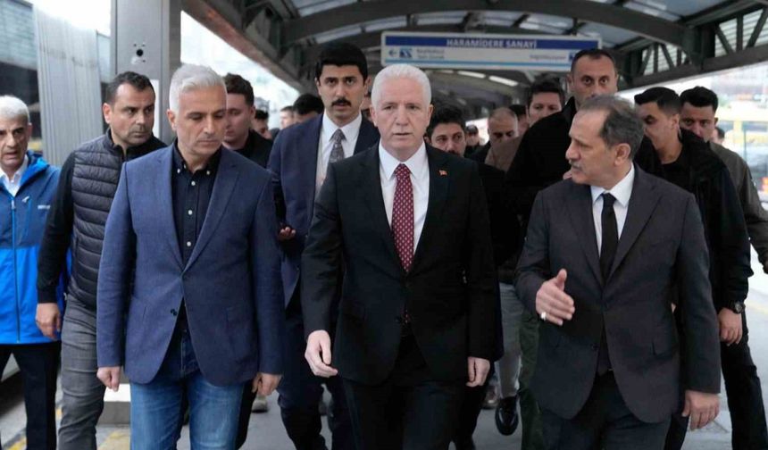İstanbul Valisi Gül, metrobüs kazasında yaralanan vatandaşları ziyaret etti