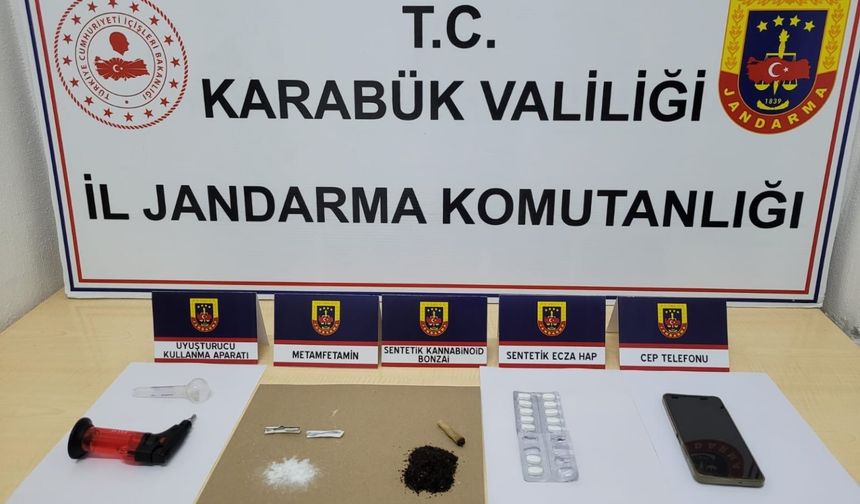 Jandarma uyuşturucu tacirlerine göz açtırmıyor
