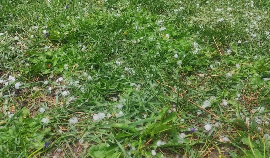 Karabük’te dolu yağışı hayatı olumsuz etkiledi