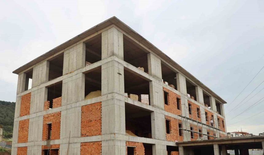 Körfez Devlet Hastanesi ek binası hızla yükseliyor