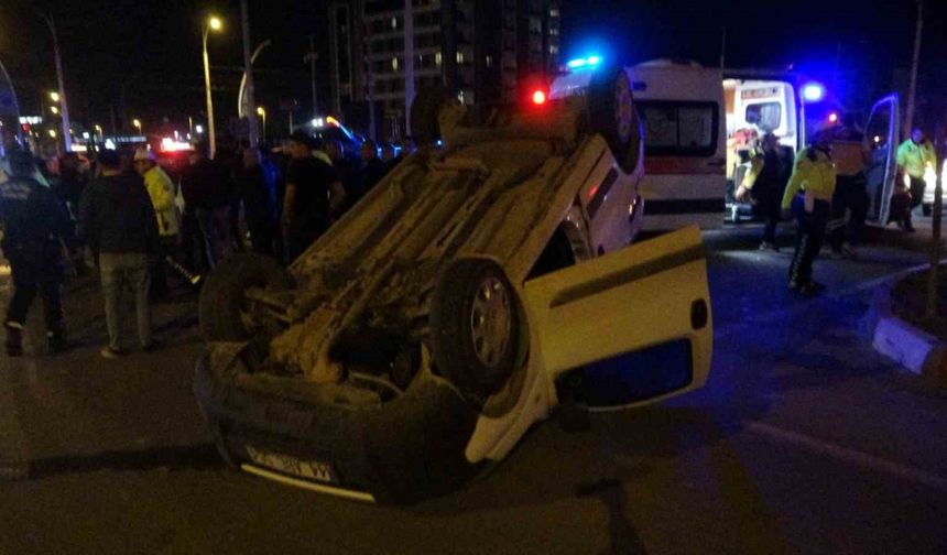 Malatya’da üç aracın karıştığı kazada 4 kişi yaralandı