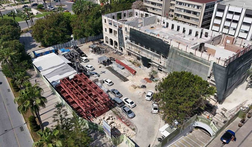 Mersin’in hafızası Taş Bina, Kent Müzesi’ne dönüşüyor