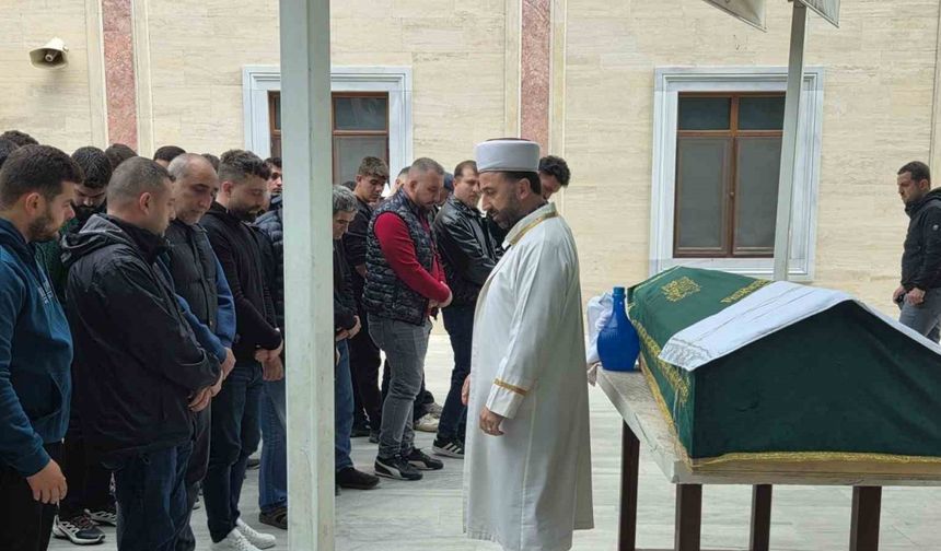 Motosiklet kazasında hayatını kaybeden genç sporcu son yolculuğuna uğurlandı