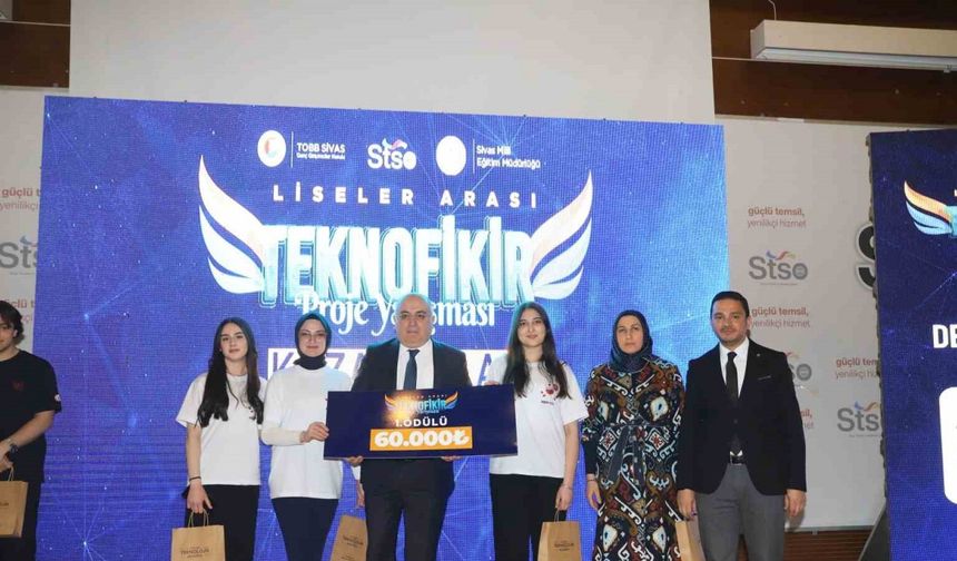 Öğrencilerin ‘Teknofikir’ projeleri ödüle layık görüldü