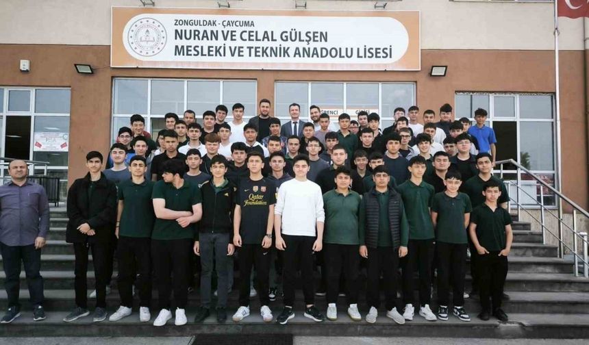 Öğrencilerle iş dünyası ‘Kariyer Günleri’nde bir araya geldi